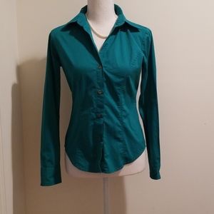 New York & Company City Stretch Button Front Top